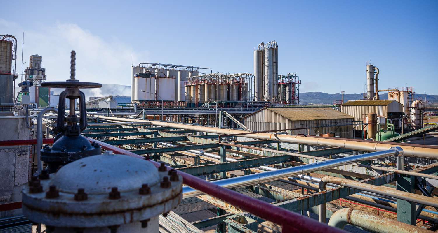 Uma vista de olhos ao centro de produção: é assim que são fabricados os lubrificantes Repsol 
