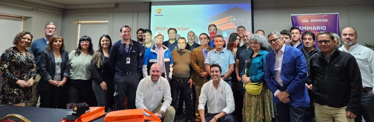 Grupo del seminario de Lubricantes Repsol