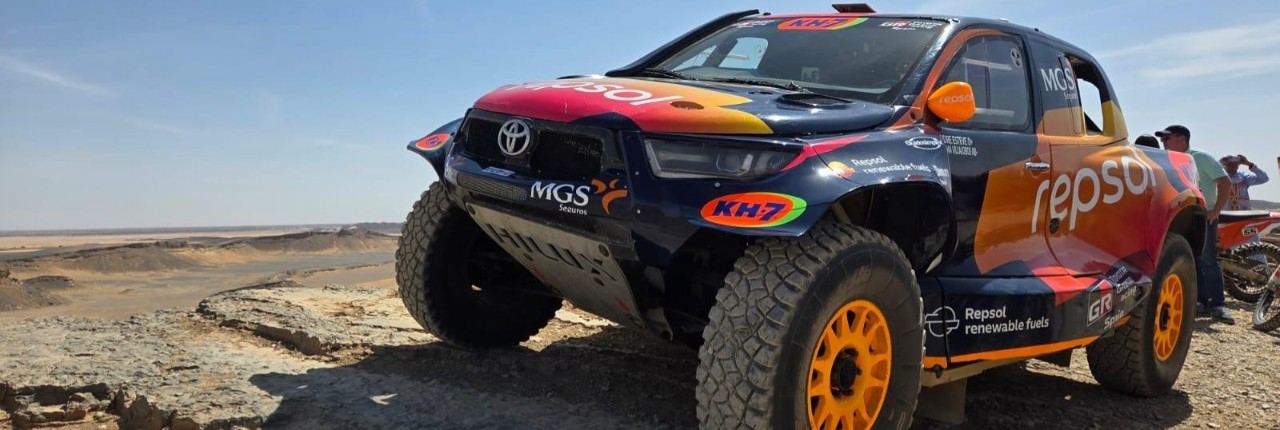 Les distributeurs et les clients de Repsol Lubrifiants visitent les rallyes au Maroc et en Europe centrale